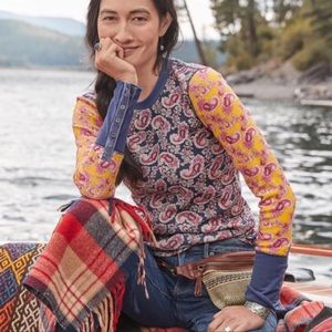 Sundance Pure Paisley Long Sleeve Button Cuff Thermal Top. Size Small.